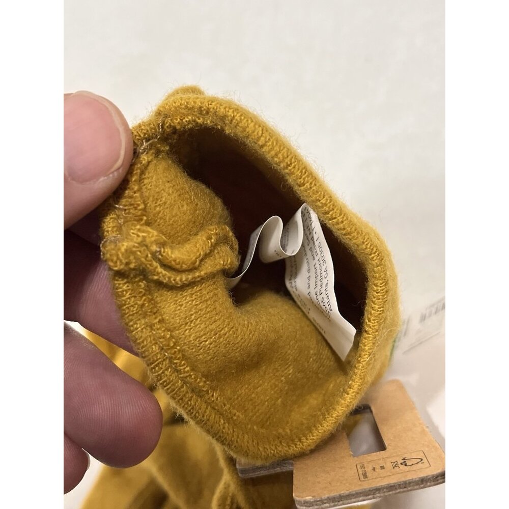 I Am Mustard Yellow Touchscreen Gloves Knit Heart Tip NWT Winter Warm - Picture 7 of 9